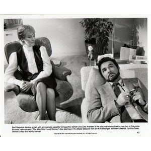 Julie Andrews Burt Reynolds 8x10 PHOTOGRAPH from Movie Man Who Loved Women 1983